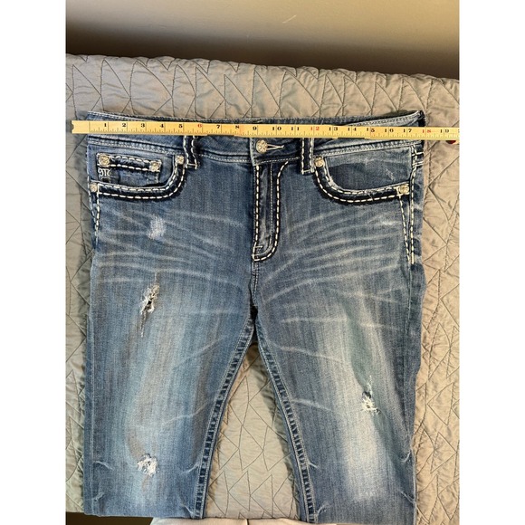 Miss Me Boyfriend Straight Leg Fit Faded and Distressed Jeans Size‎ 31 Large - Picture 6 of 9